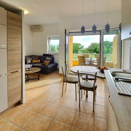 Lastovka Posesi Apartment Медулин Екстериор снимка