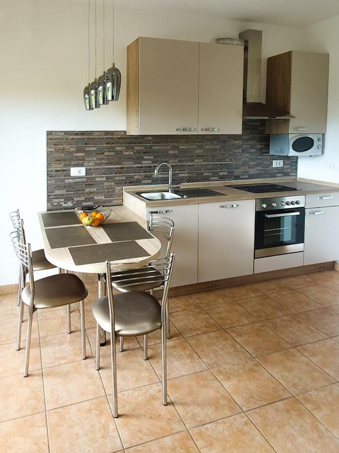 Lastovka Posesi Apartment Медулин Екстериор снимка